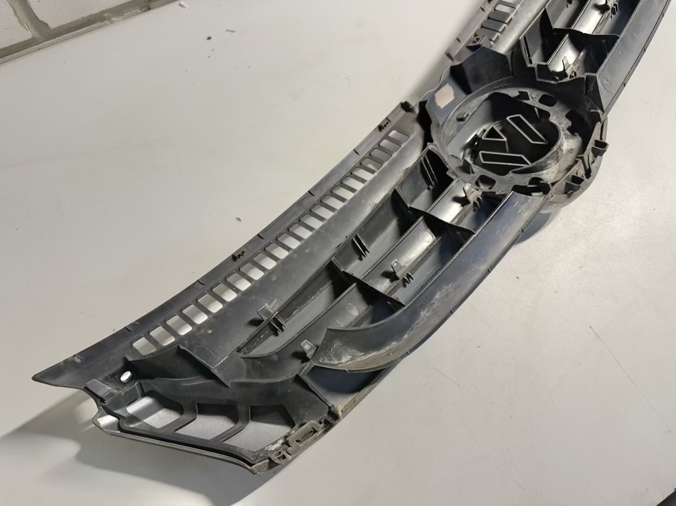 Kühlergrill VW Golf Plus 2005 5M1 1,6 FSI 5M0853653 FC: LA7T