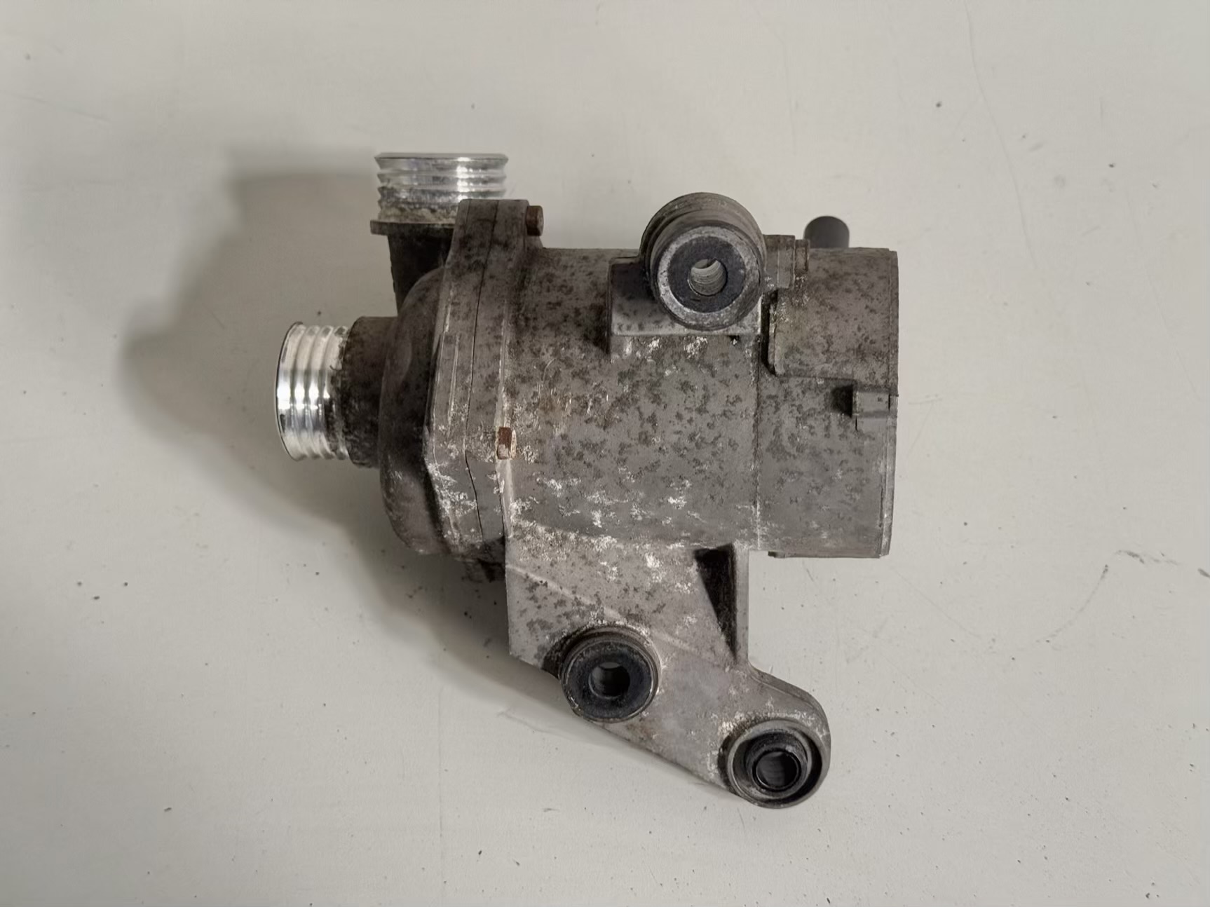 Elektrisch Wasser Kühler Pumpe N43 BMW 116i E81 E87 2011 11517586928, 7586928