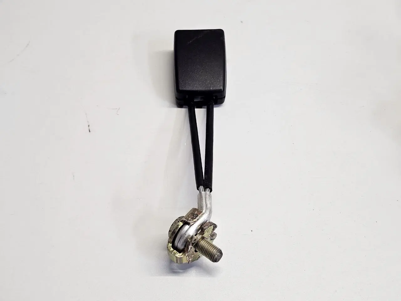 Gurtschloss Hinten links VW New Beetle 1C1 1.4 2004 1C0858493