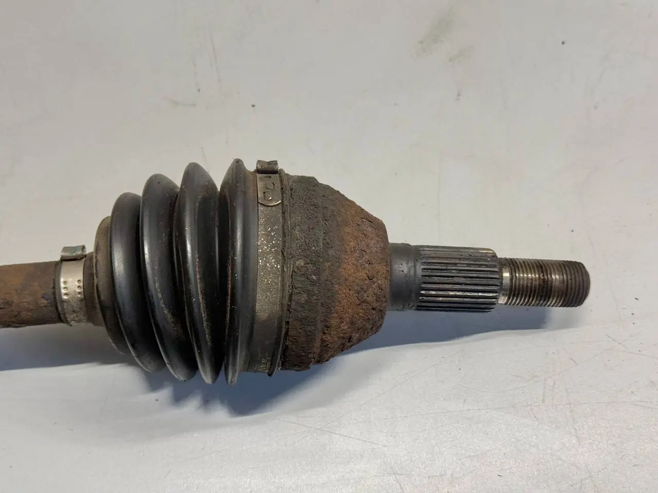 Antriebswelle Gelenkwelle links vorne GM ANTARA 2007 OPEL GM ANTARA 2007 4804567