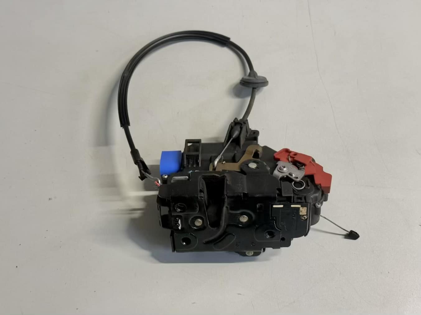 Türschloss Türverriegelung Rechts Vorn VW Golf5 1K1 1.4L 3D1837016