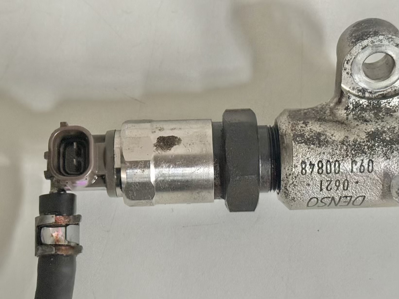 Einspritzventil Schiene Drucksensor TOYOTA Verso 2008 8945871010, 8945860010
