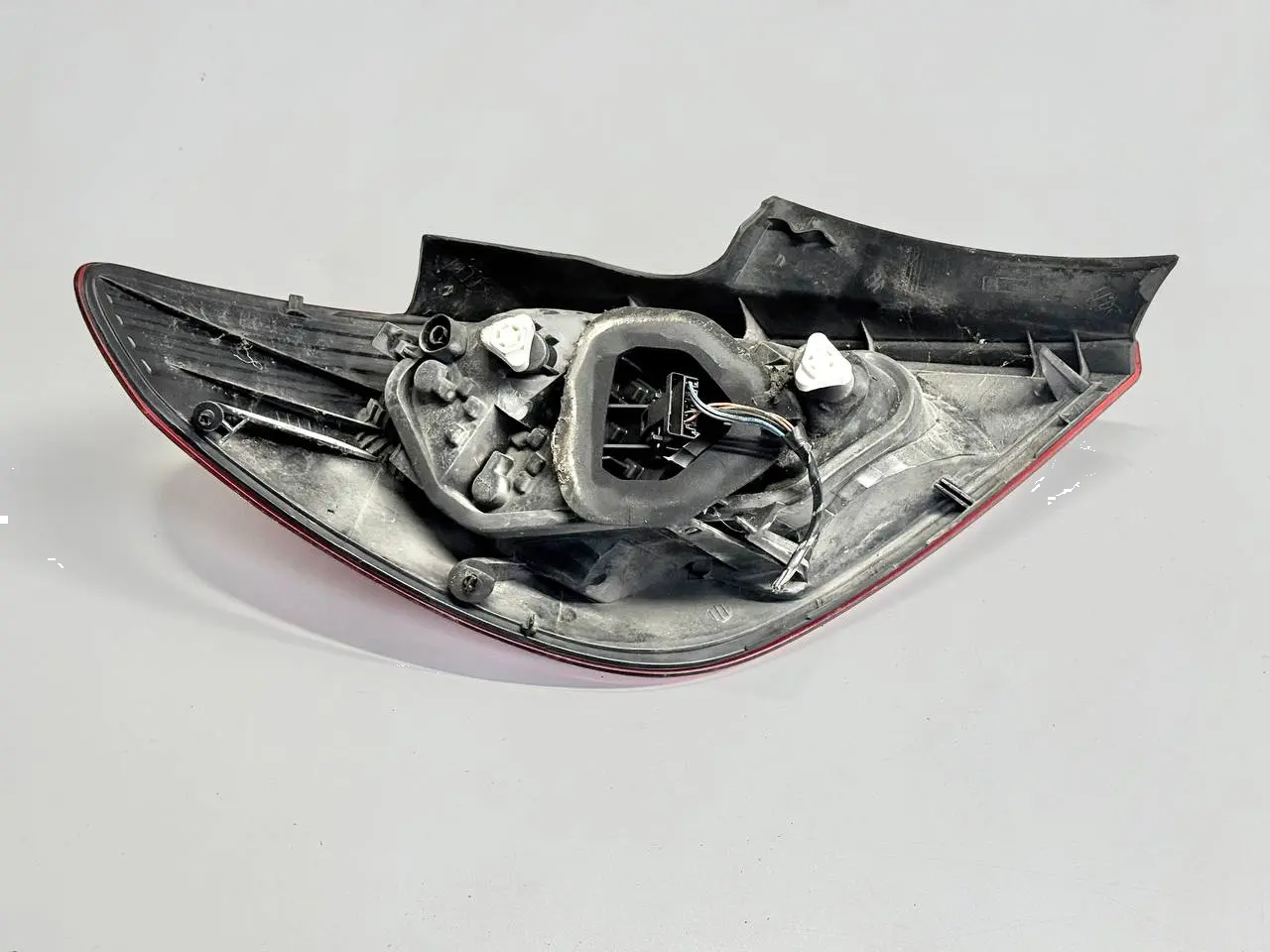 Lampentraeger Rueckleuchte rechts fuer Corsa D Opel Corsa D 1.2L 2008 89037877A