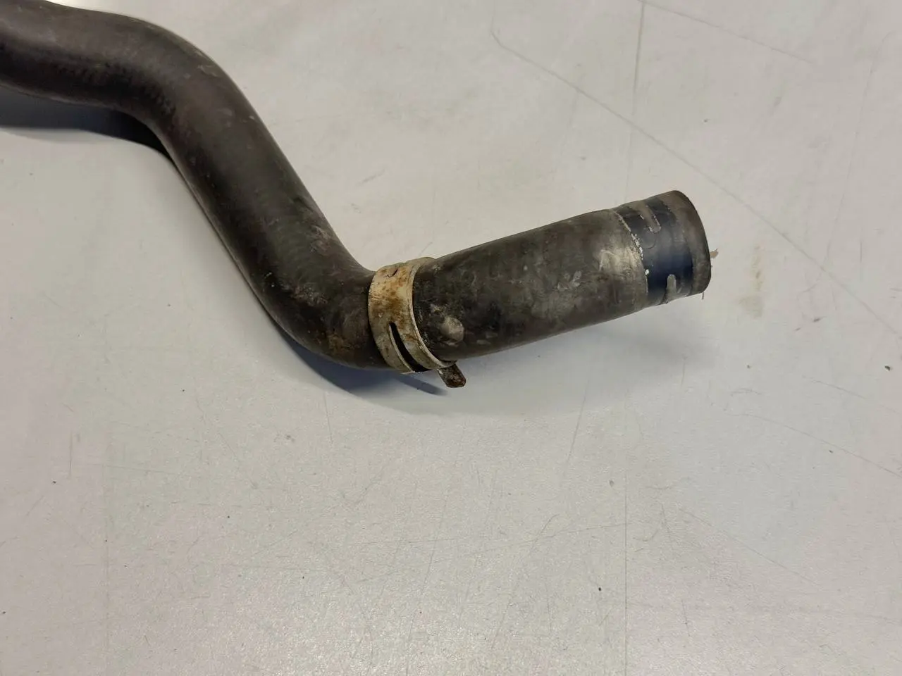 Kühlerschlauch Kühlwasserschlauch VW Polo 9N1 1,2L 2002 6Q0121073AP