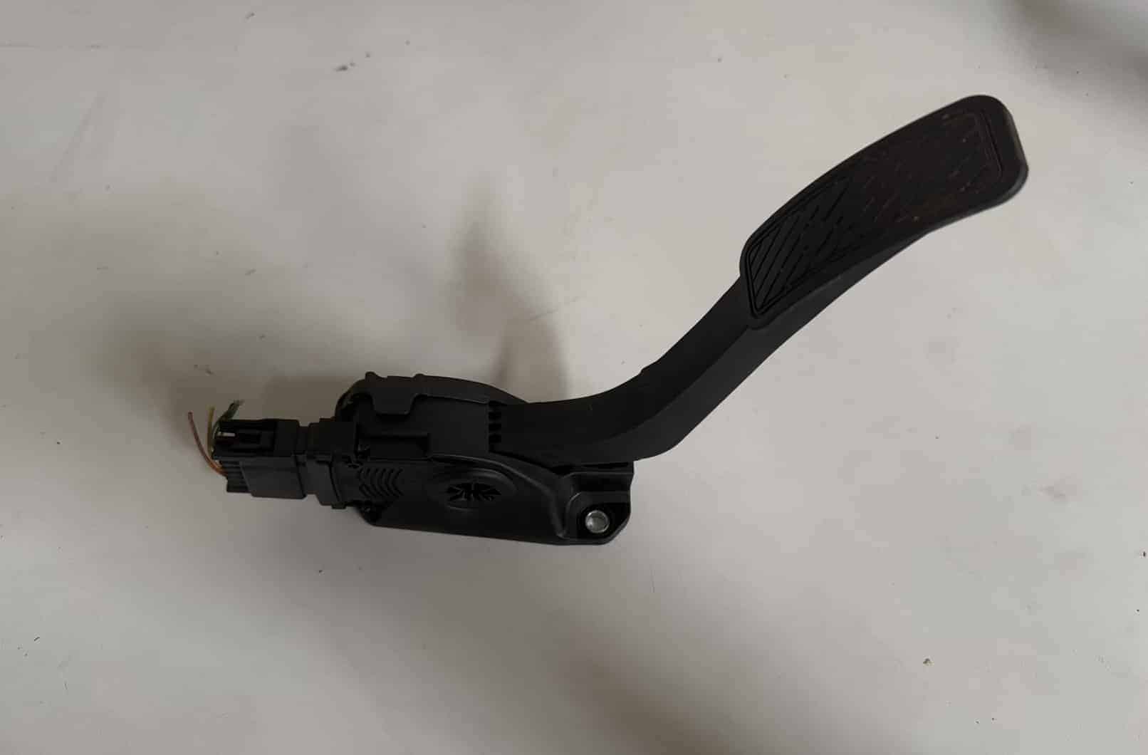 Gaspedal Ford Fiesta 1.25L 2010