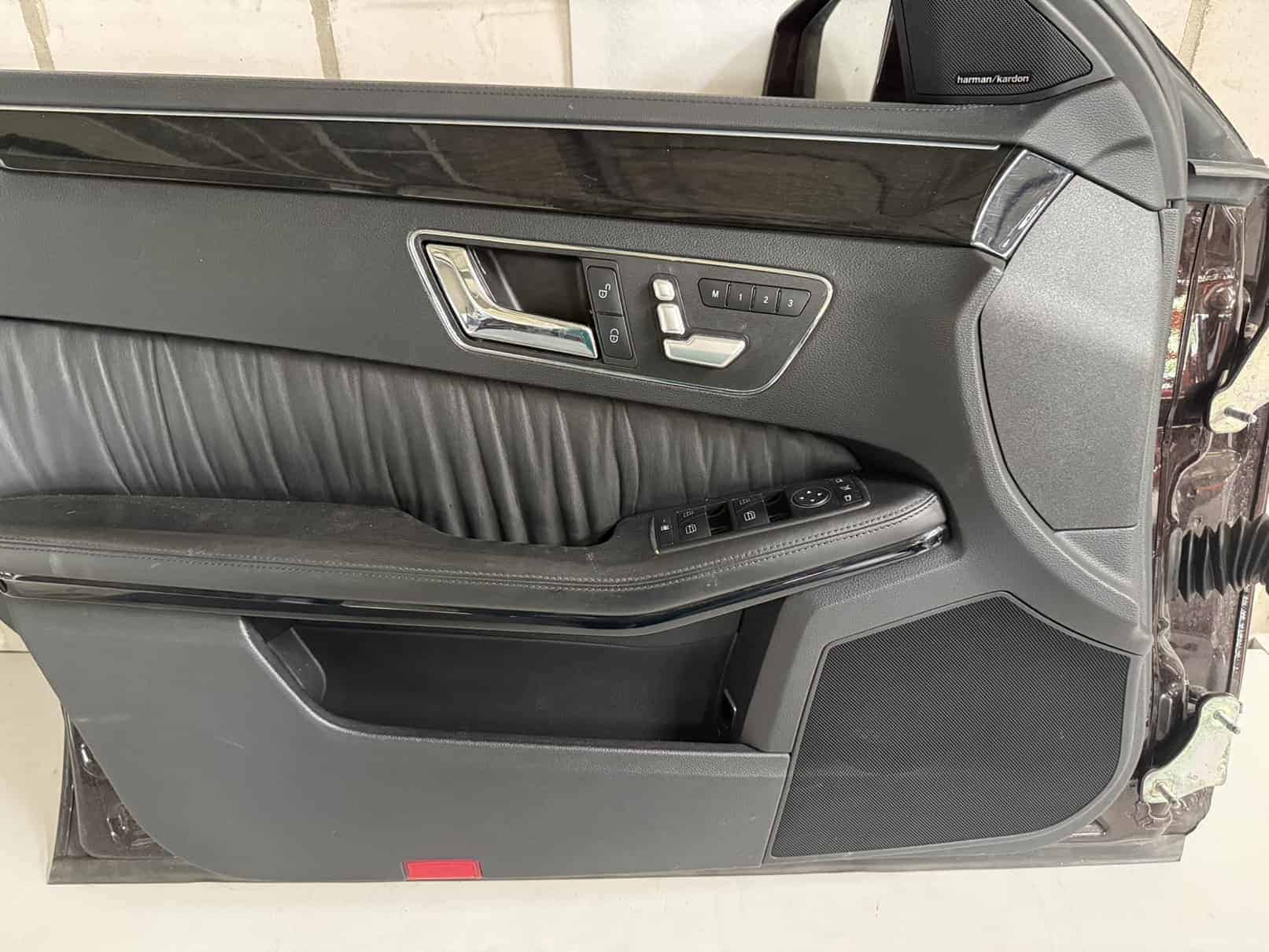 Fahrer Tür vorne LINKS komplett mit KeylessGo Benz W212 E-Klasse 2010
