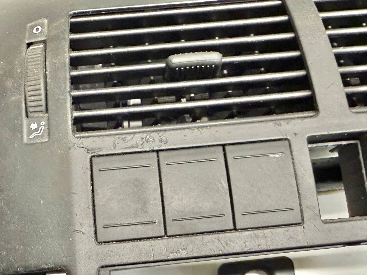 Blende Armaturenbrett Luftdüsen VW Polo 9N1 1,2L 2002 6Q0819728, 6Q0858069