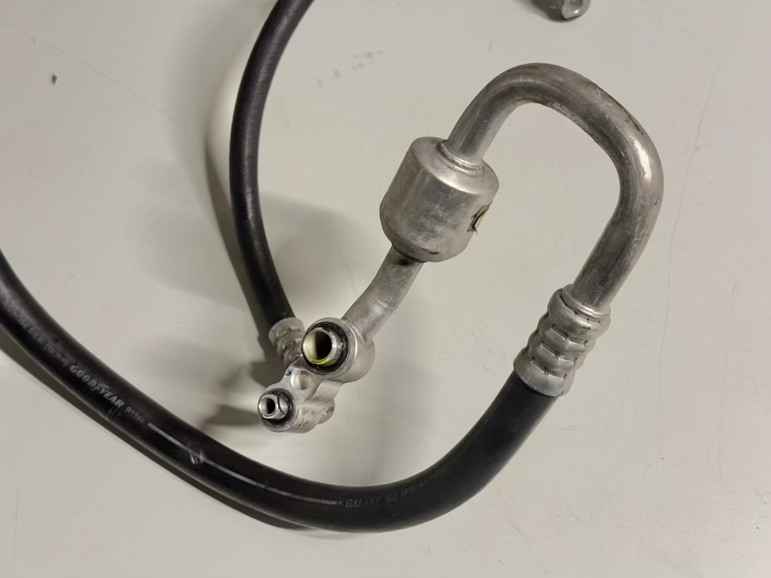 Klimaschlauch Klimaleitung OPEL ASTRA-J 2011 13264929