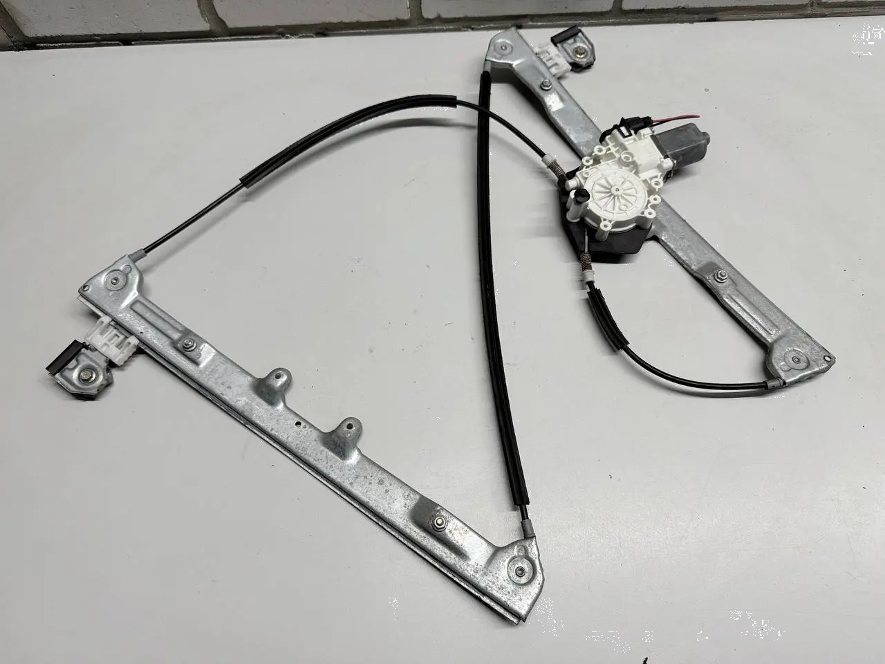Fensterheber Motor vorne links Mitsubishi Colt 2006 1,3 0130822206