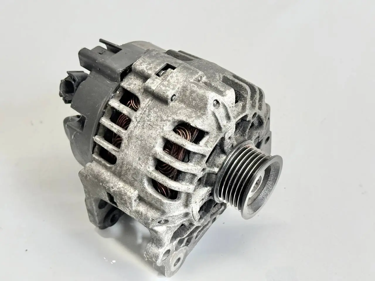 Generator Lichtmaschine Alternator VW Polo 9N1 1,2L 2002 03D903025J