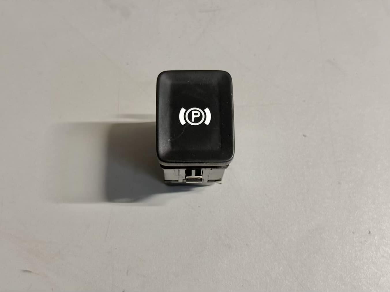 Handbremse Schalter Parkbremse VW Passat 3C 3C0927225C