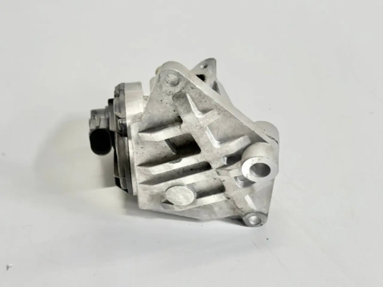AGR ventil VW Passat 3C 2.0l FSI 06F131503