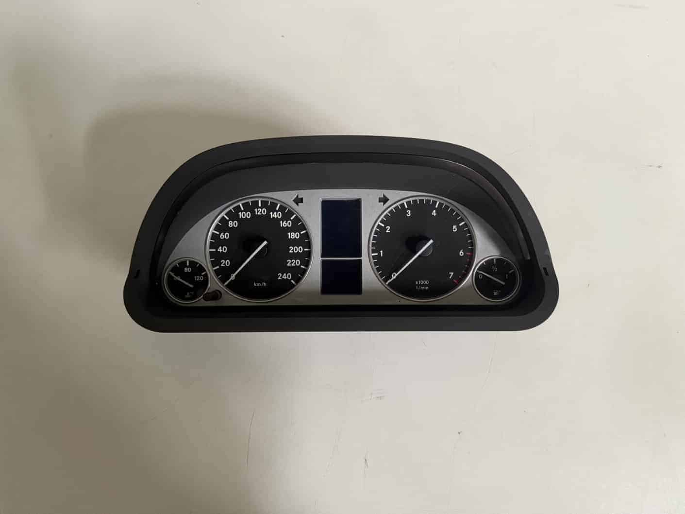 Tacho Kombiinstrument Mercedes Benz BKlasse W245 B170 2005
