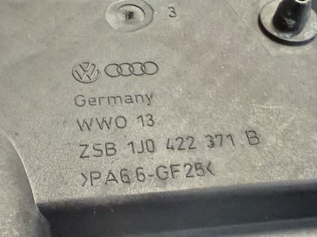 Motor Servoölbehälter Servo Behälter Golf 4 1,4 1J1 1998 1J0422371B