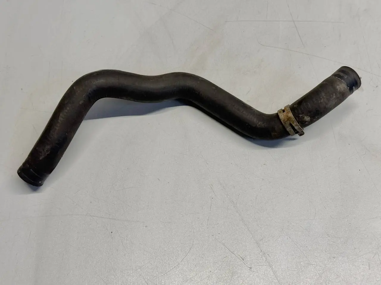 Kühlerschlauch Kühlwasserschlauch VW Polo 9N1 1,2L 2002 6Q0121073AP
