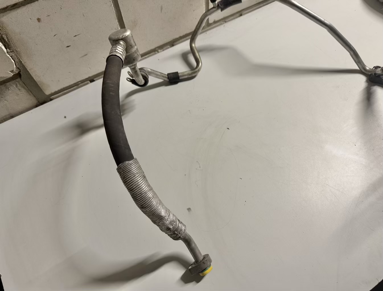 Klimaleitung Klimaschlauch VW Touran 1.6 FSI Trend 1T1 2003 1T0820743L