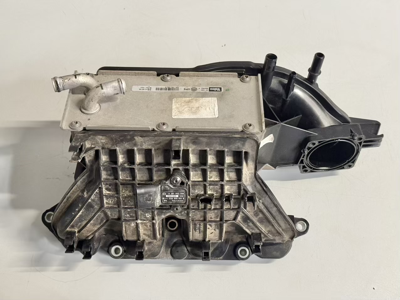 Ansaugbrücke Ansaugkrümmer VW Golf Plus 2009 1,4 TSI 03C129711, 03C145749