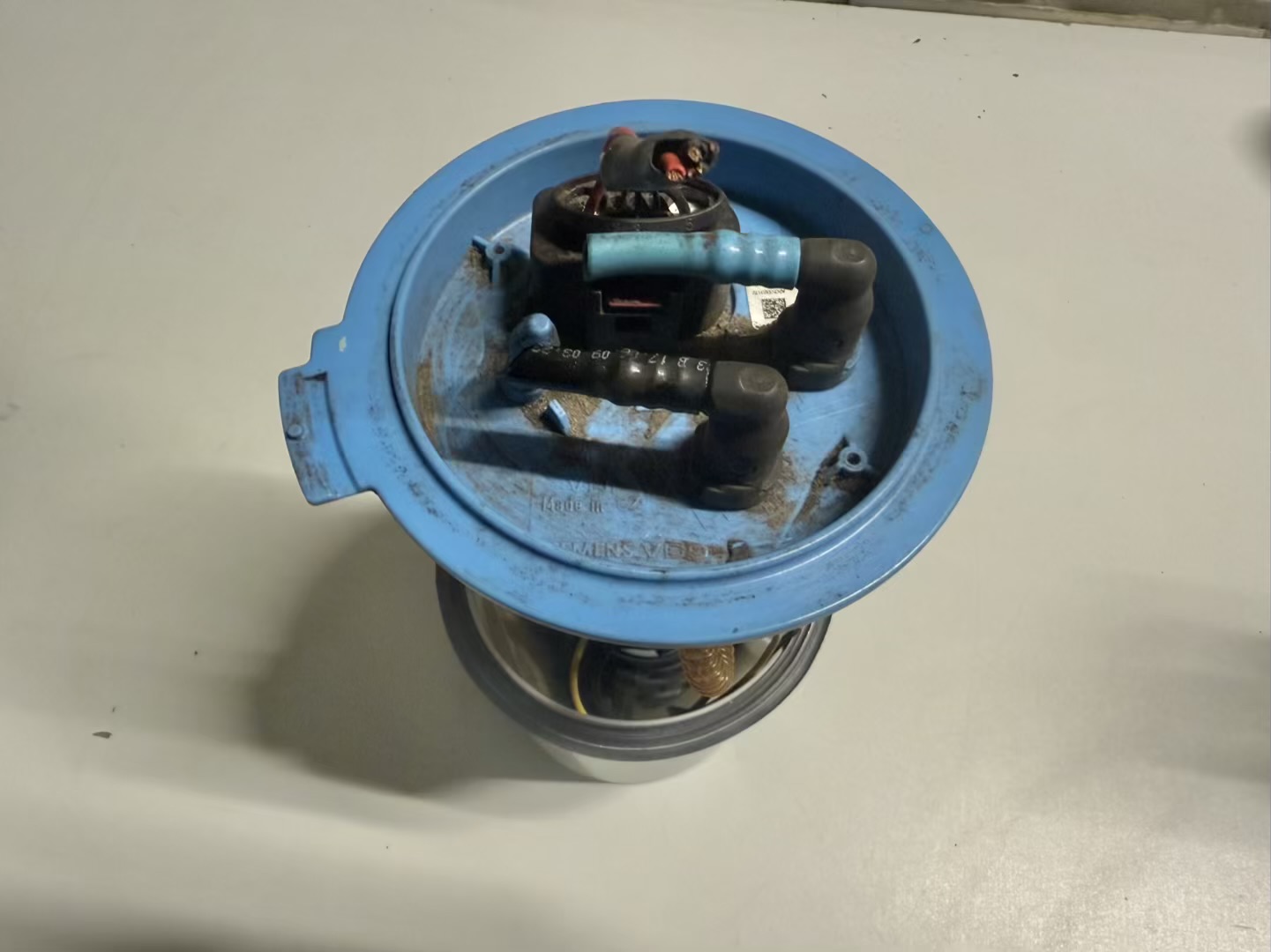 Kraftstoff-Fördereinheit KRAFTSTOFFPUMPE ELEKTRISCH VW Golf5 1K1 1.4L 1K0919051