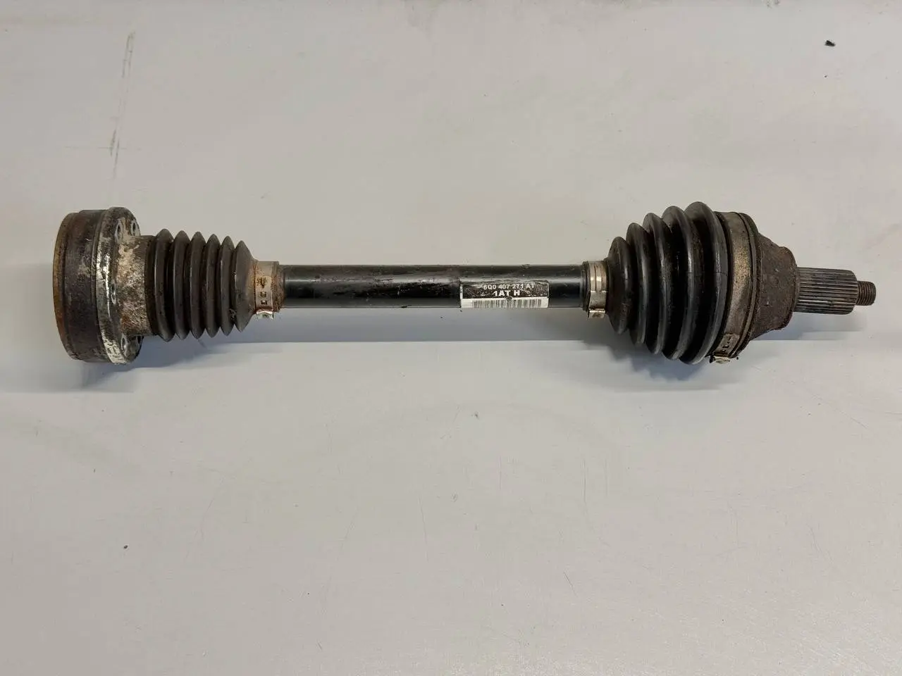 Antriebswelle Gelenkwelle Welle links vorn VW Polo 9N1 1,2L 2002 6Q0407271AT
