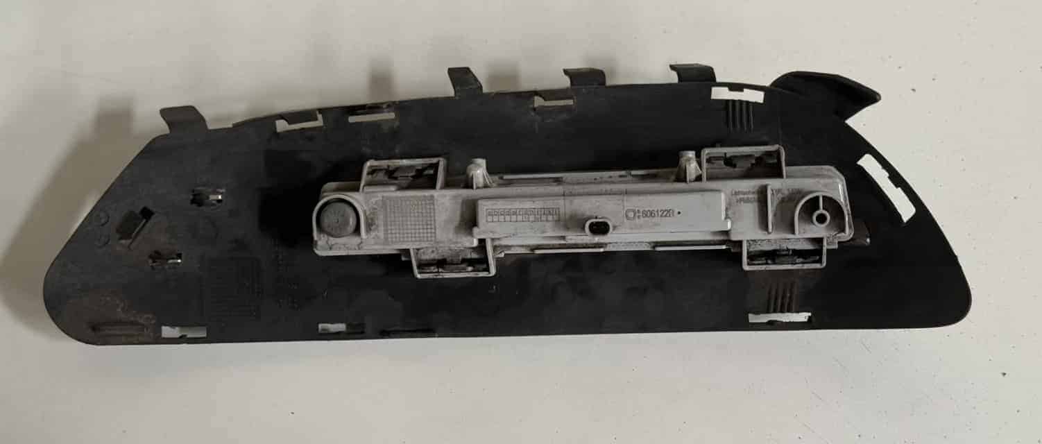 Tagfahrlicht Nebelscheinwerfer mit Blende vorne RECHTS Mercedes Benz W212 E-Klasse 2010