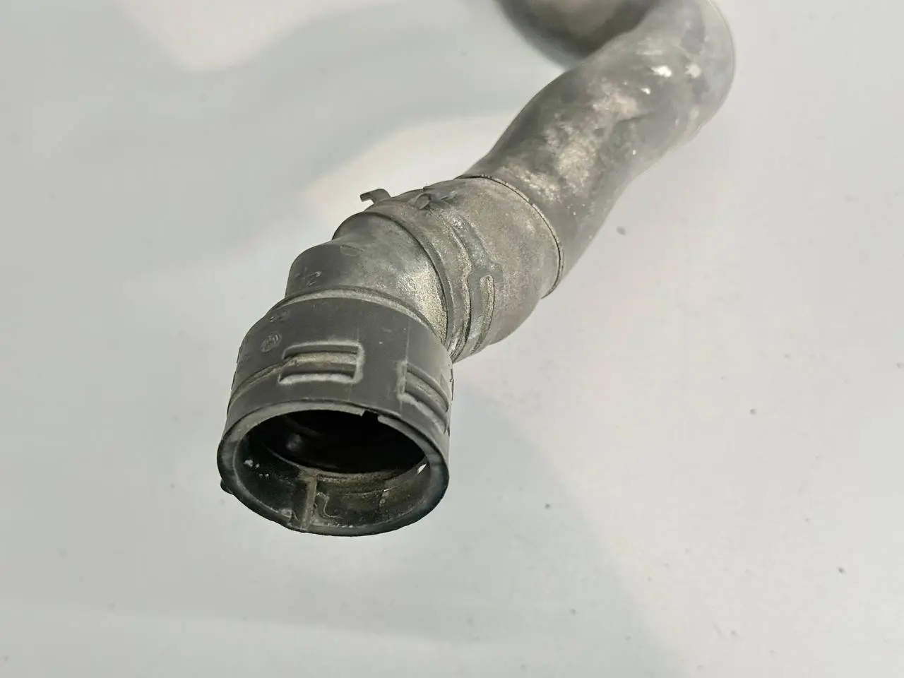 Kuehlmittelflansch Schlauch 1K0122291 VW Passat Golf5 3C 2.0l FSI 1K0122051