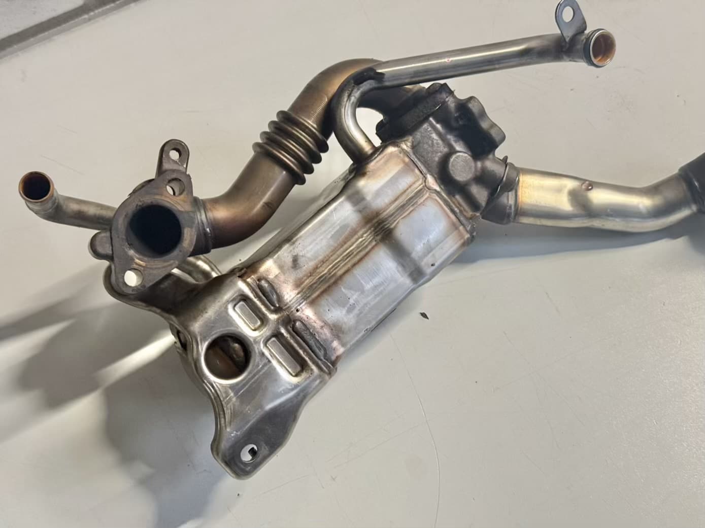 Abgaskühler Diesel AGR Kühler 1.7 CDTI OPEL ASTRA-J 2011 98073074, Y822310006
