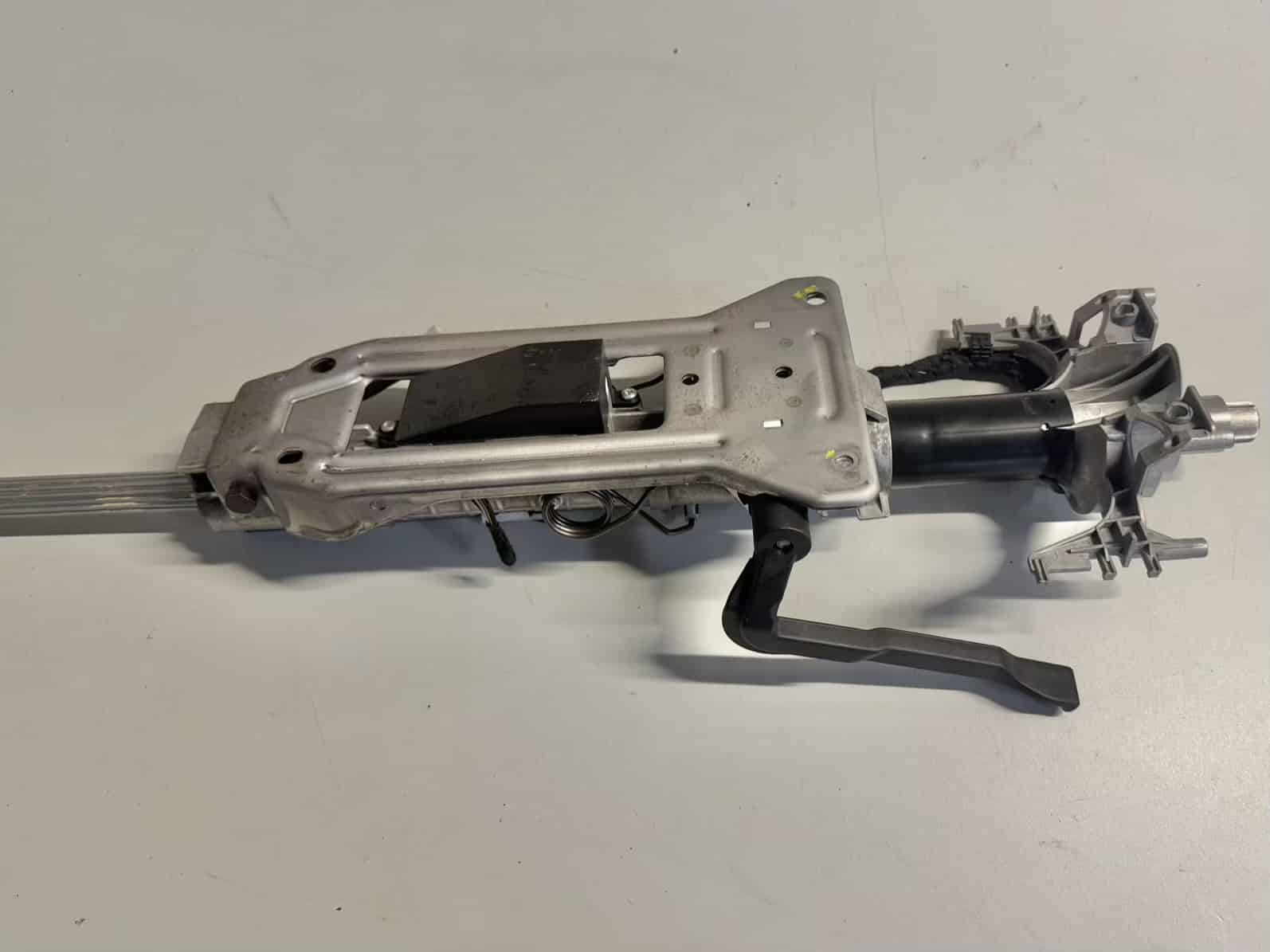 Lenksäule BMW 116i E81 E87 2011 32306786899AI03, 831401084515