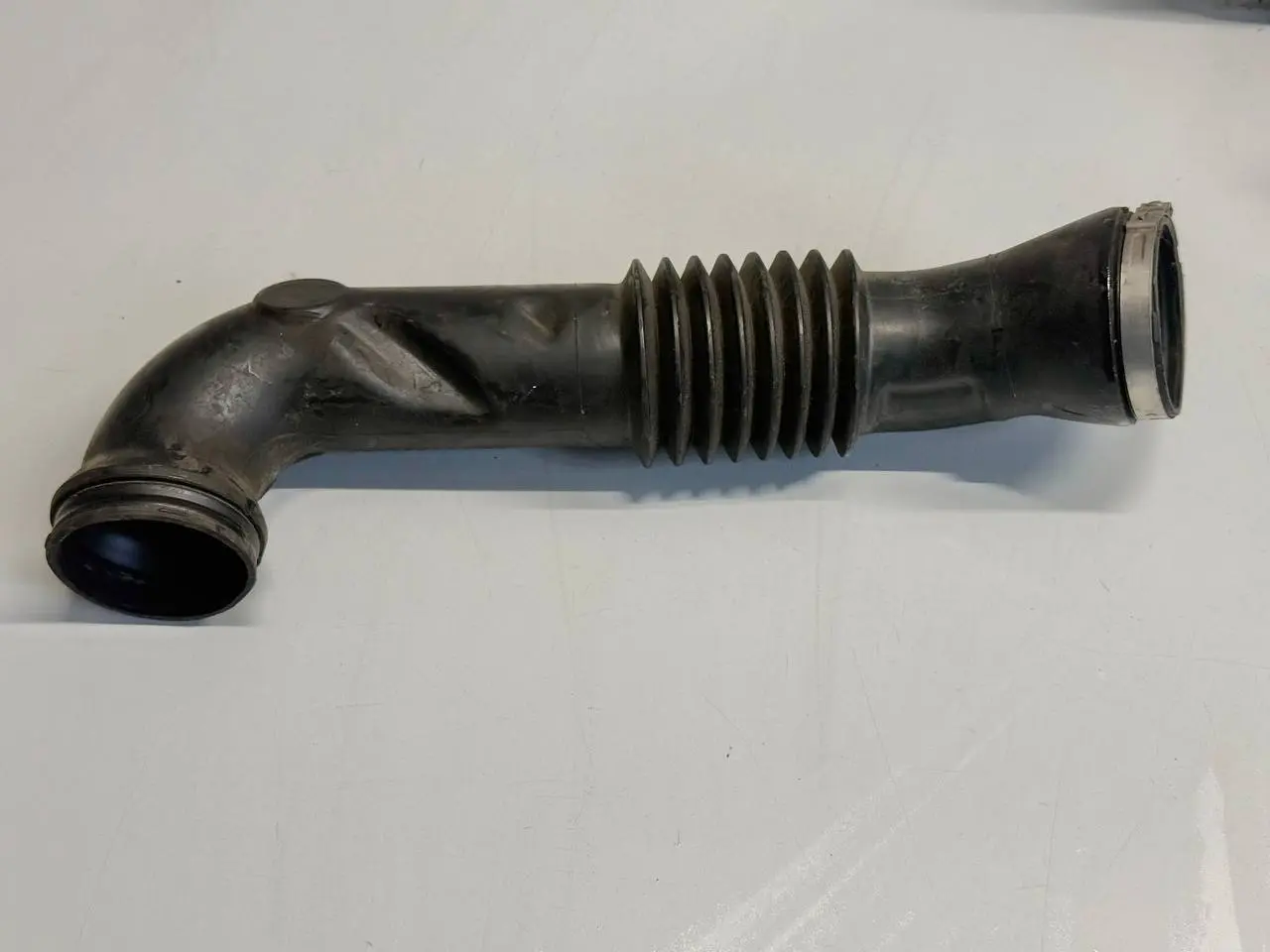 Ansaugschlauch Ladeluftschlauch Luftrohr für FORD Fiesta 1.4L 2008 2S619R504CE