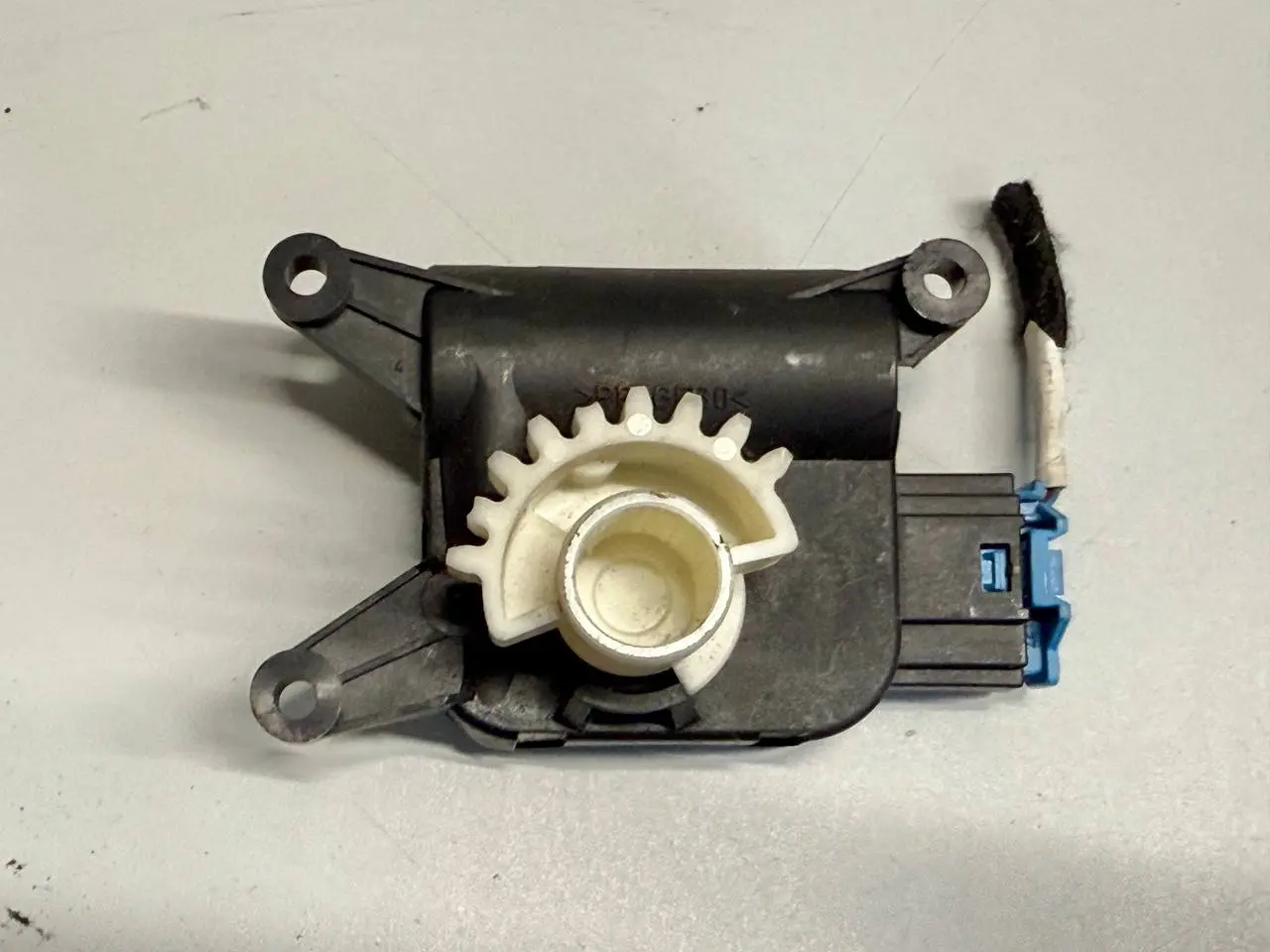 Heizung Stellmotor BOSCH VW Passat 3C 3C0907511C, 0132801386