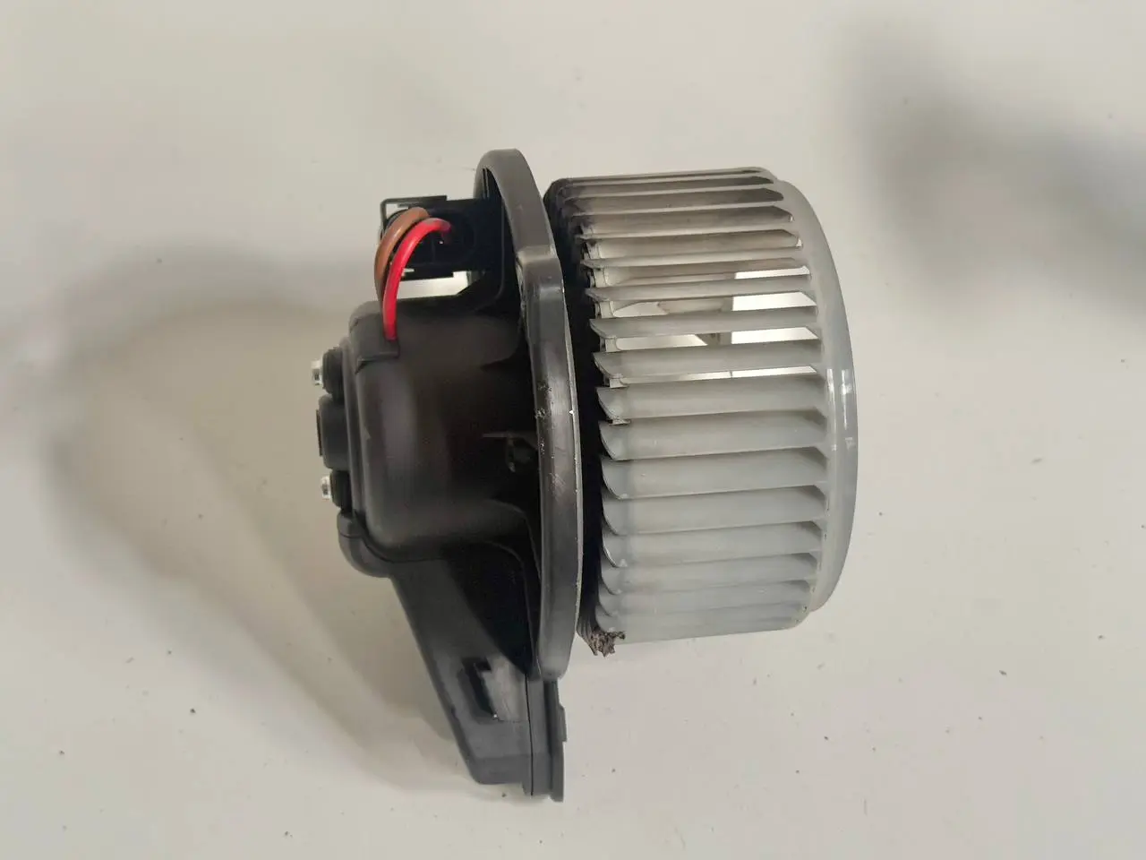 Geblaesemotor Heizungsgeblaese A6 Avant 4B5 TDI 2.5L 2002 0130111202, 4B1820021