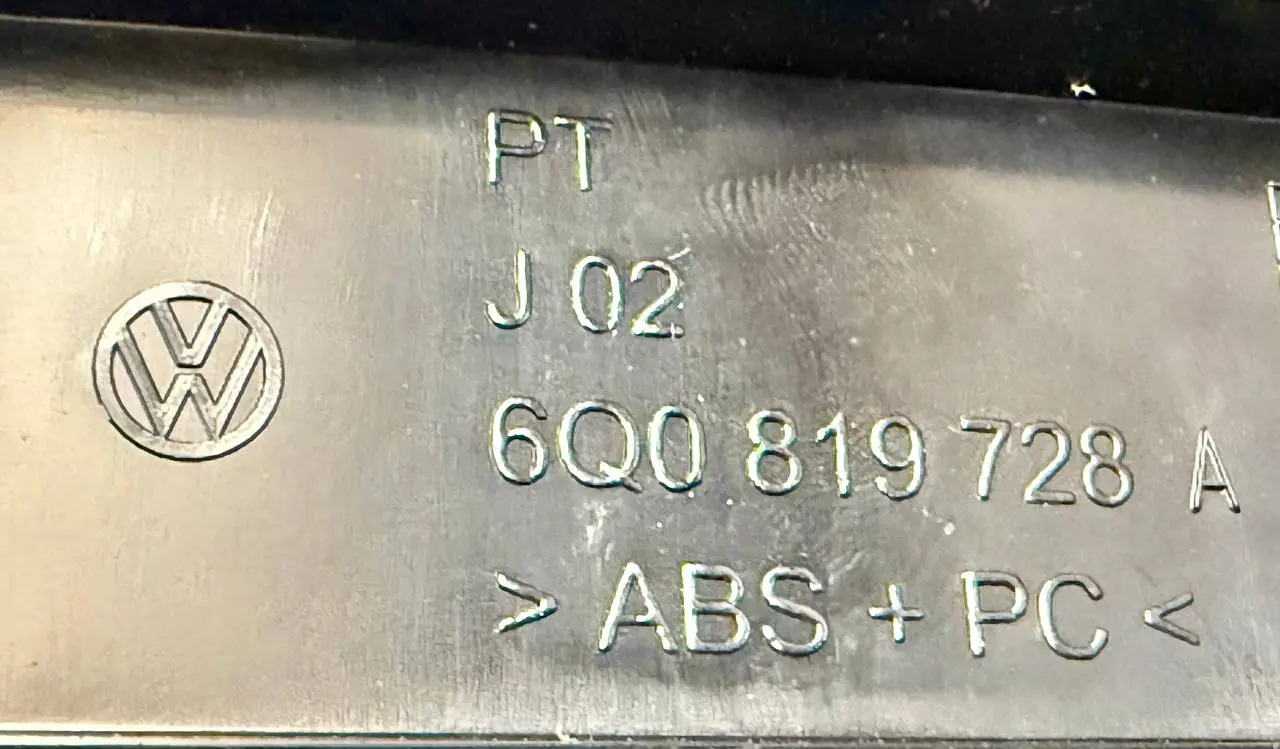Blende Armaturenbrett Luftdüsen VW Polo 9N1 1,2L 2002 6Q0819728, 6Q0858069