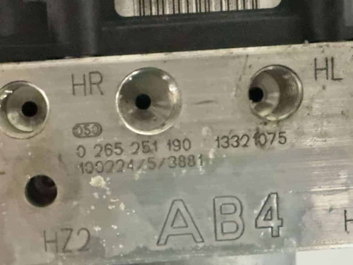 ABS Block pumpe mit Steuergerät Opel Corsa D 2009