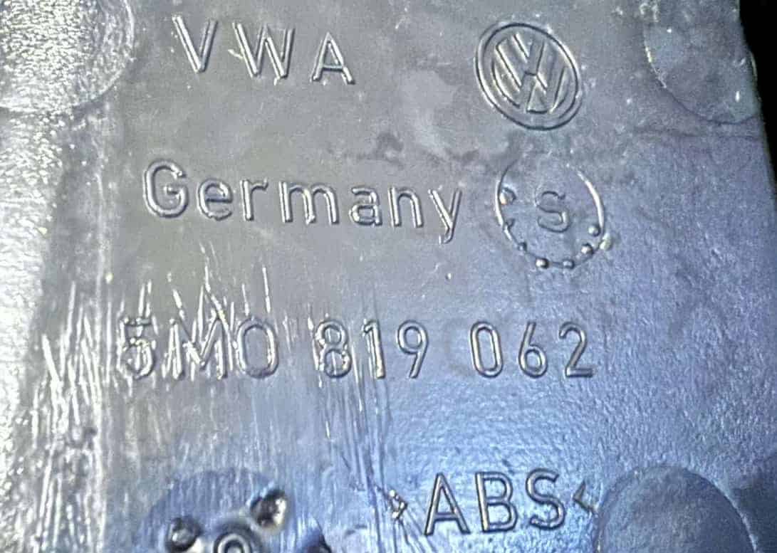 Abdeckung Armaturenbrett mit Luftdüsen VW Golf Plus 2009 5M0858071K