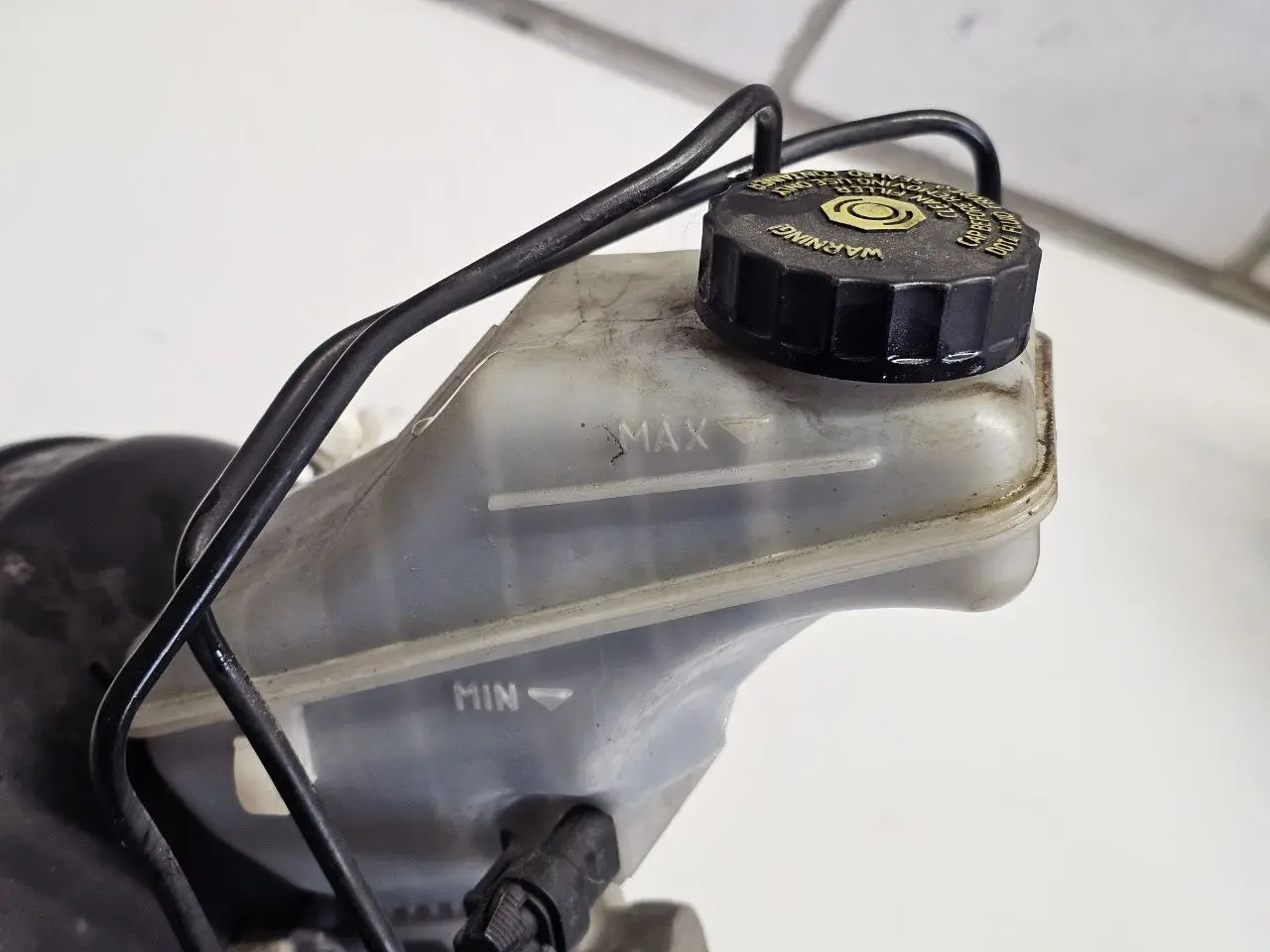 Bremskraftverstaerker Hauptbremszylinder fuer Opel Corsa D 1.2L 2008 0204051131
