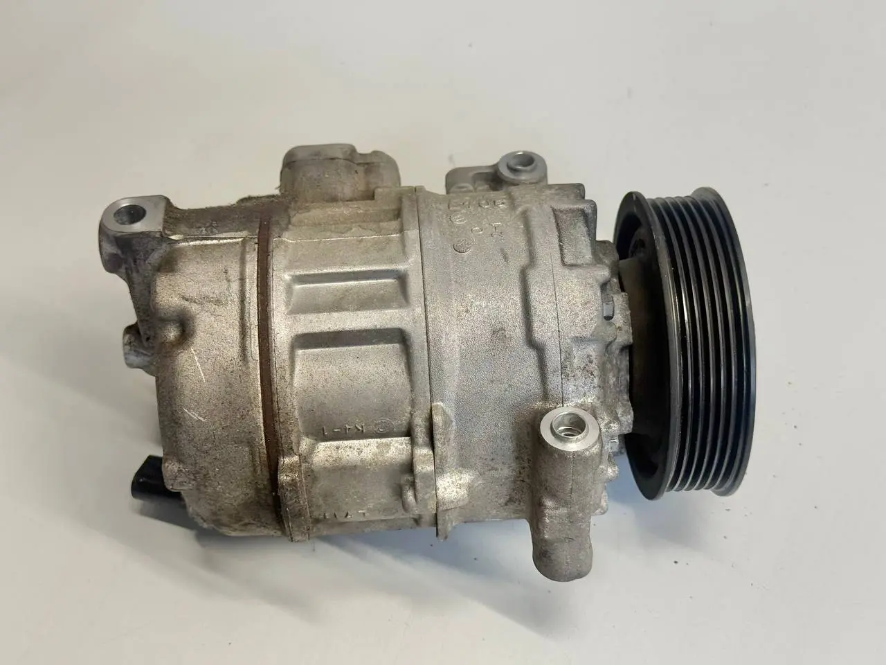 Klimakompressor Klimaanlagenkompressor Verdichter VW Golf5 1K1 1.4L 1K0820803P