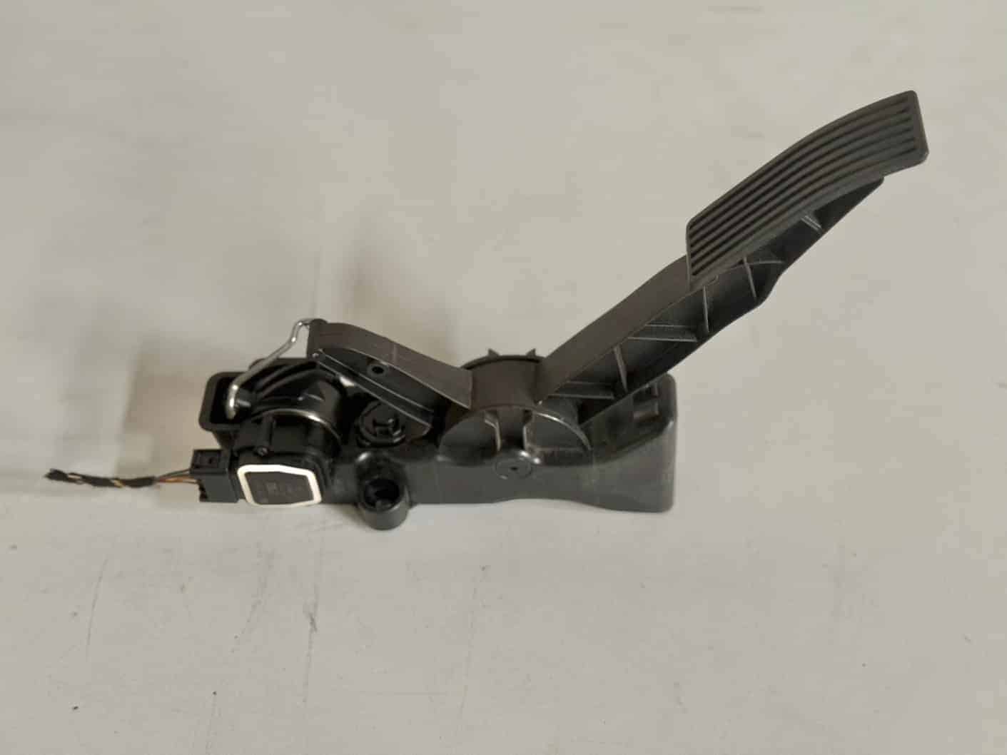 Gaspedal Mercedes Benz BKlasse W245 B170 2005