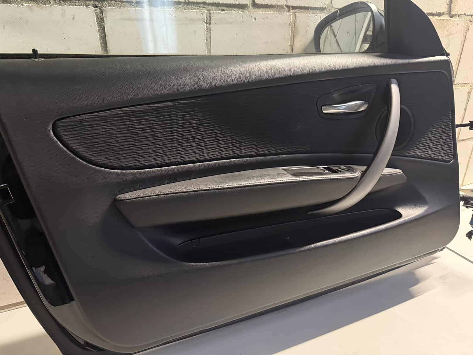 Fahrer Tür vorne links Komplett BMW 116i E81 2011
