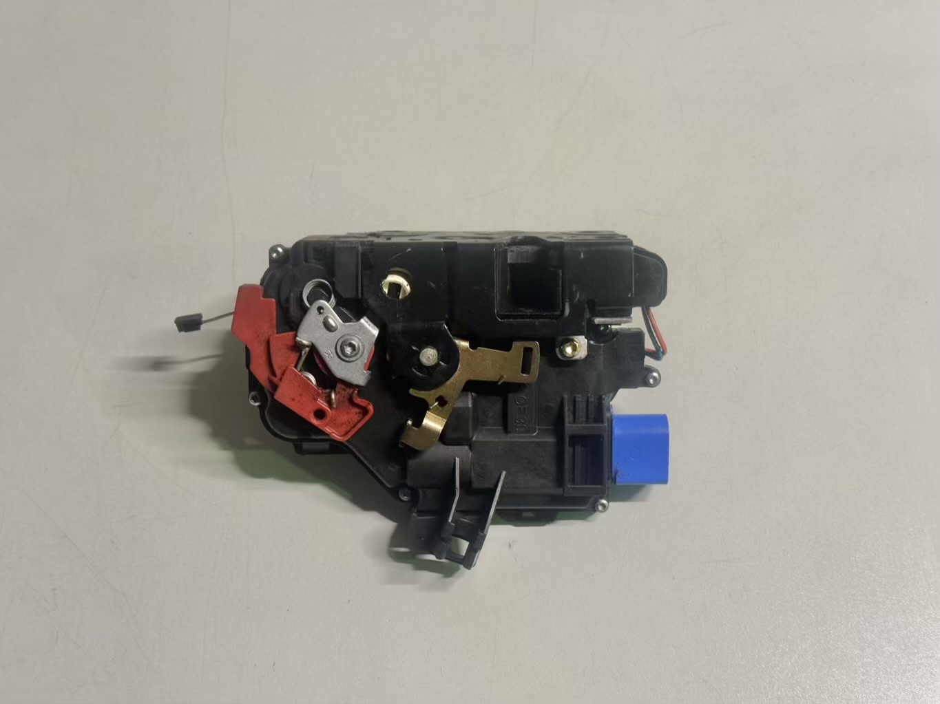 Türschloss Stellmotor Hinten Links VW Golf5 1K1 1.4L 7L0839016