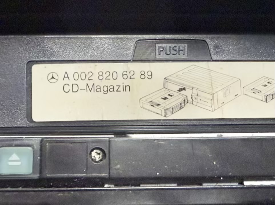CD-Wechsler Mercedes BENZ CLK 320 1999 W208 A0028205889, MC3296, A0028206289