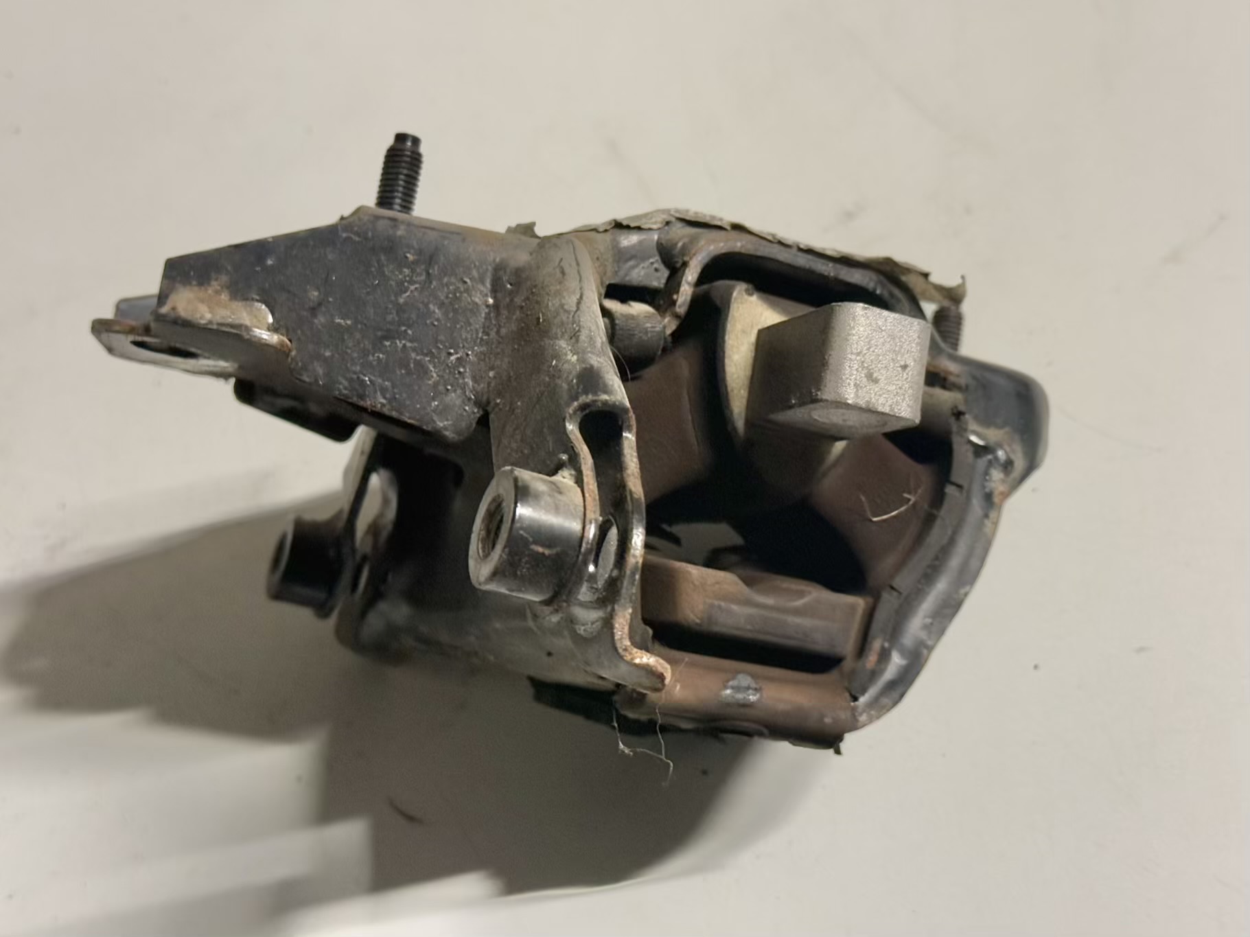 Motorhalter Links Lager Halter Seat Ibiza 1.2 2008 6Q0199555AC