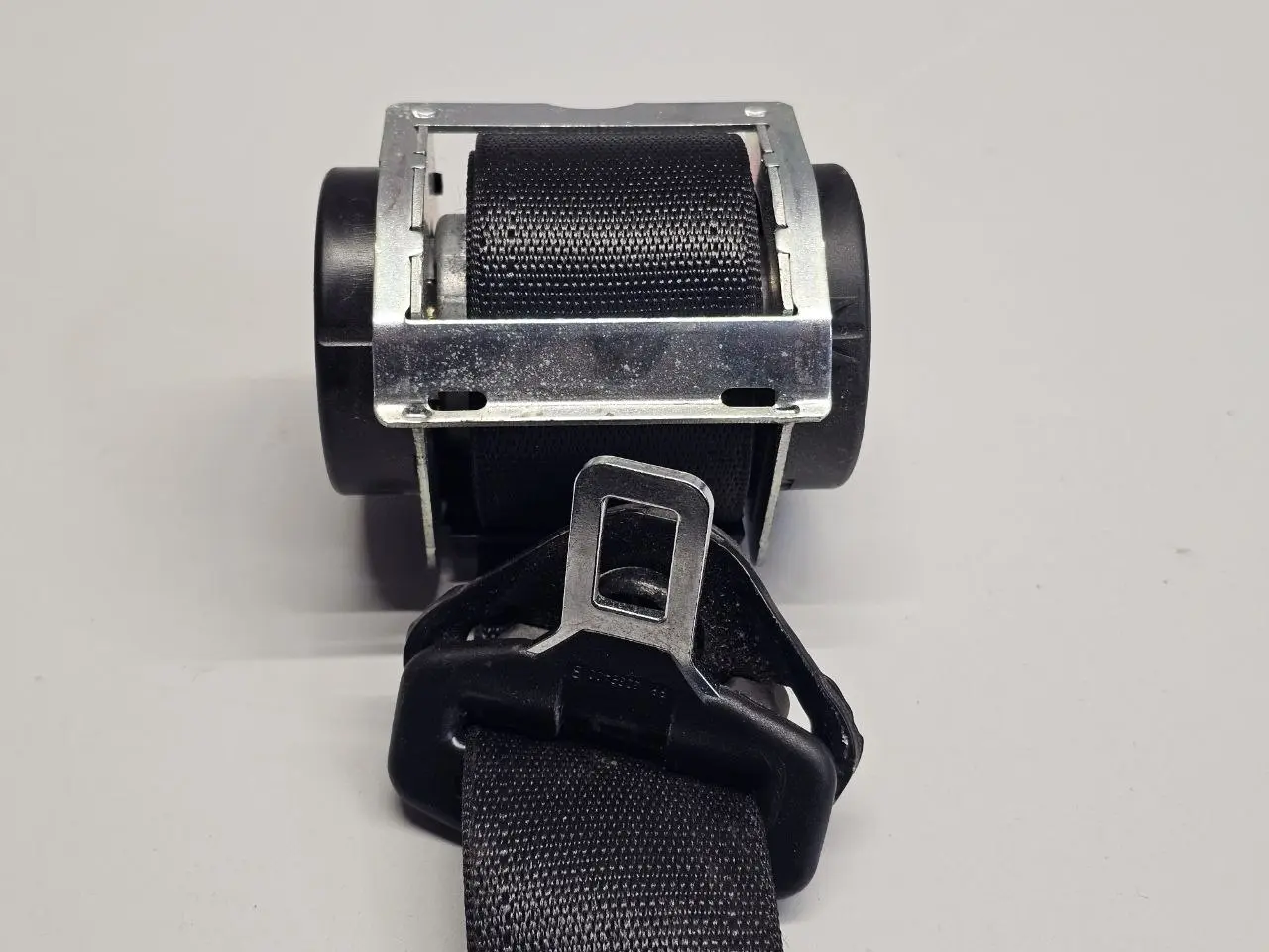 Rueckhaltegurt Sicherheitsgurt Gurt Hinten Opel Corsa D 1.2L 2008 609160500A