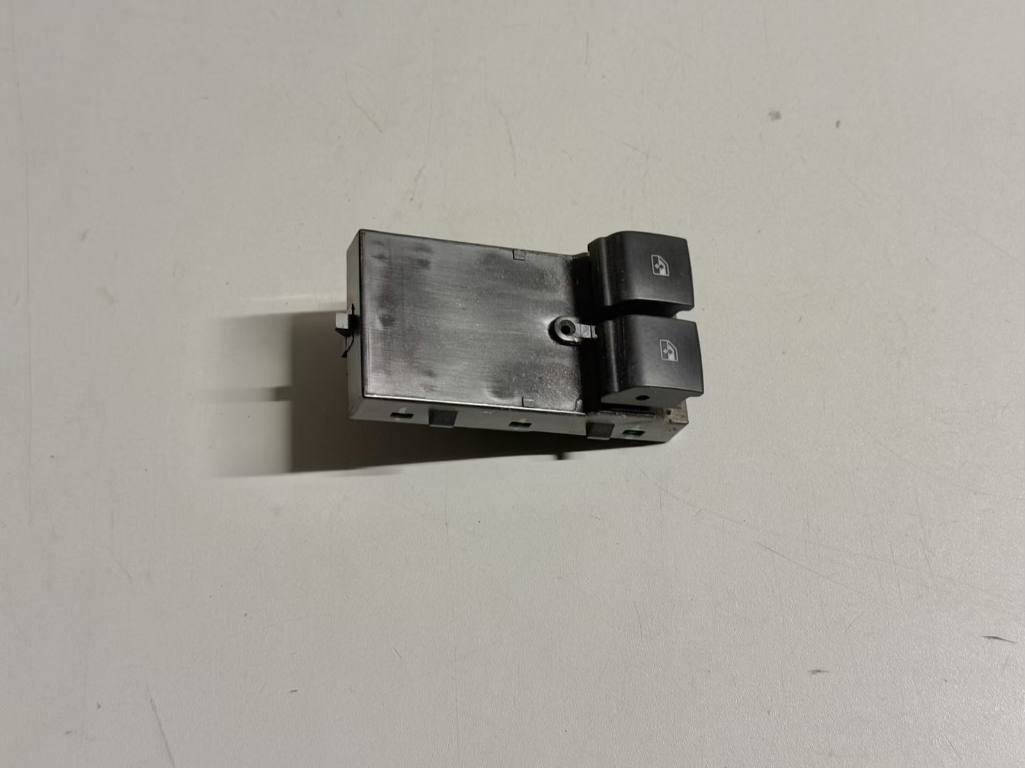 Elektrischer Fensterheber Schalter links OPEL ASTRA-J 2011 13305978
