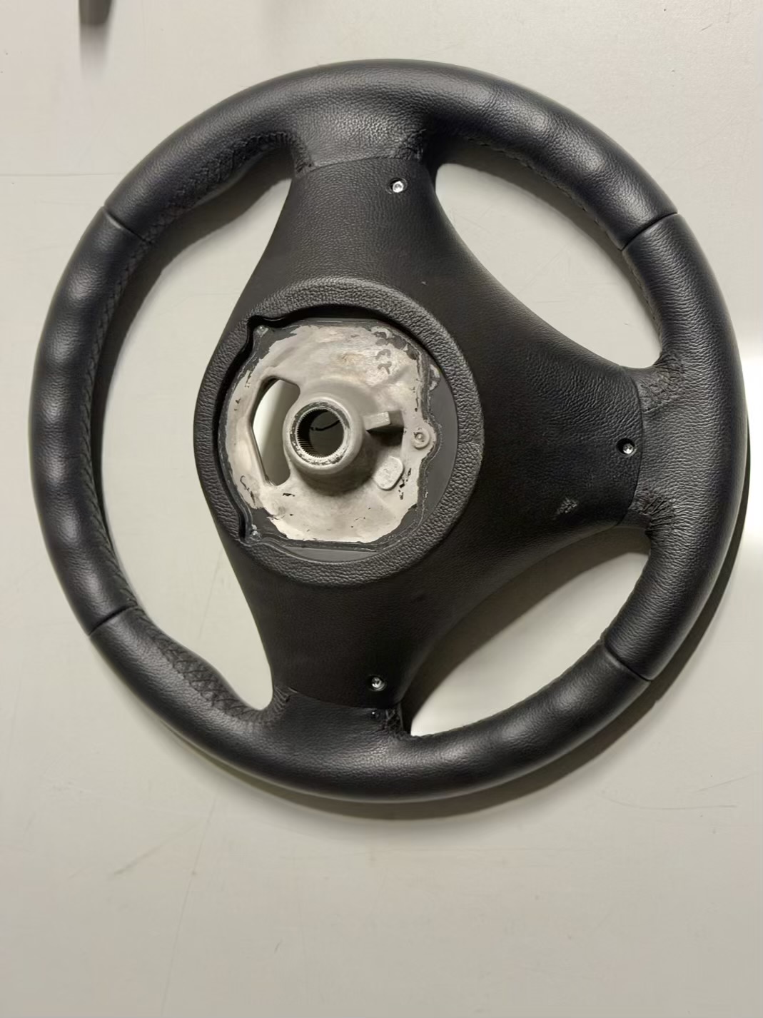 Lenkrad BMW 116i E81 E87 2011 3057364, 3051626