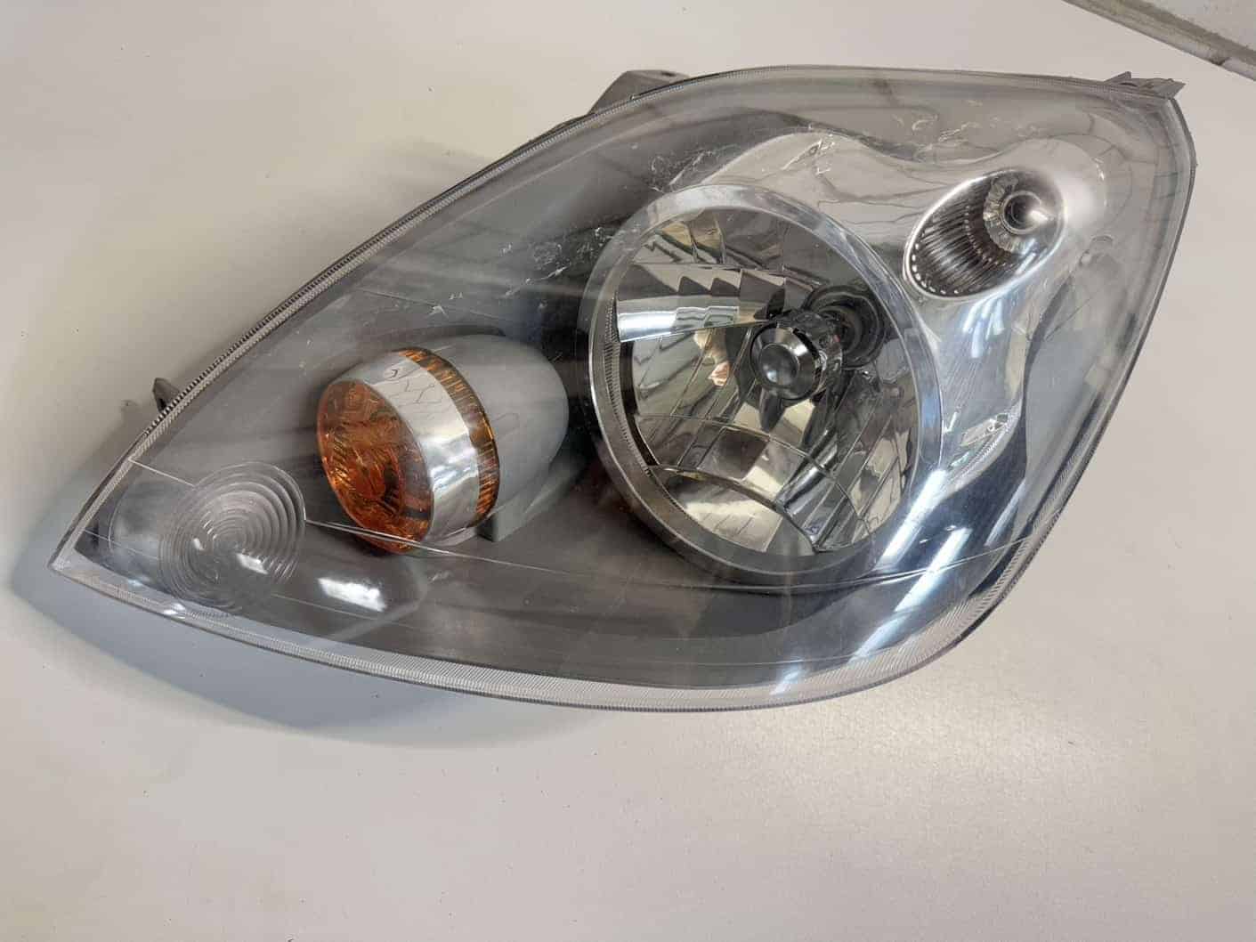 Scheinwerfer Links FORD Fiesta 1.4L 2008