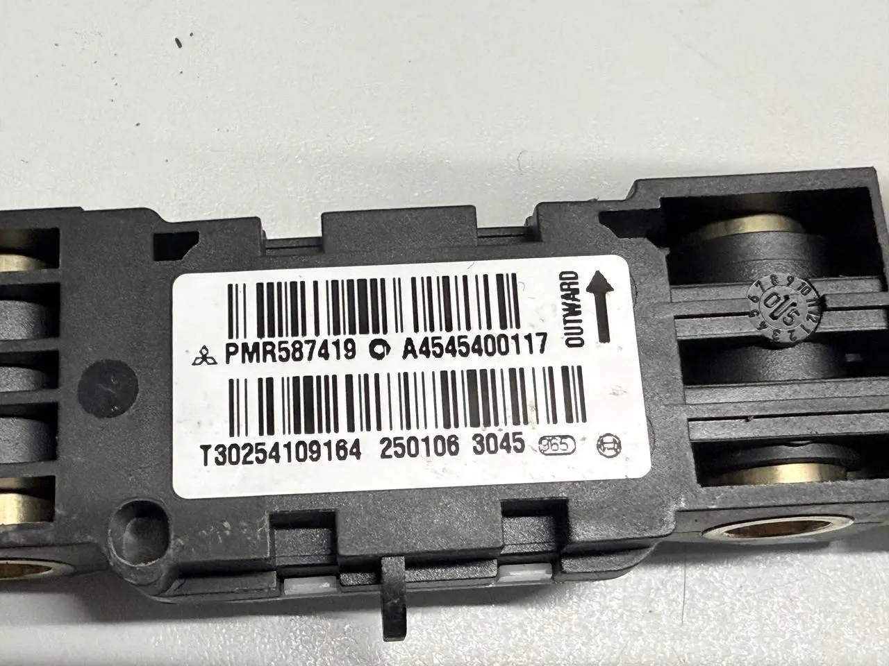 Airbagsensor Crashsensor Mitsubishi Colt 2006 1,3 PMR587419, 4545400117