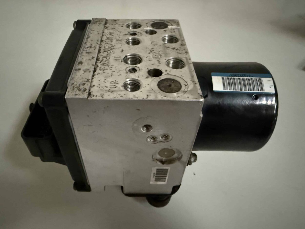ABS-Block Steuergerät VW Passat 3C 2.0l FSI 3C0614095