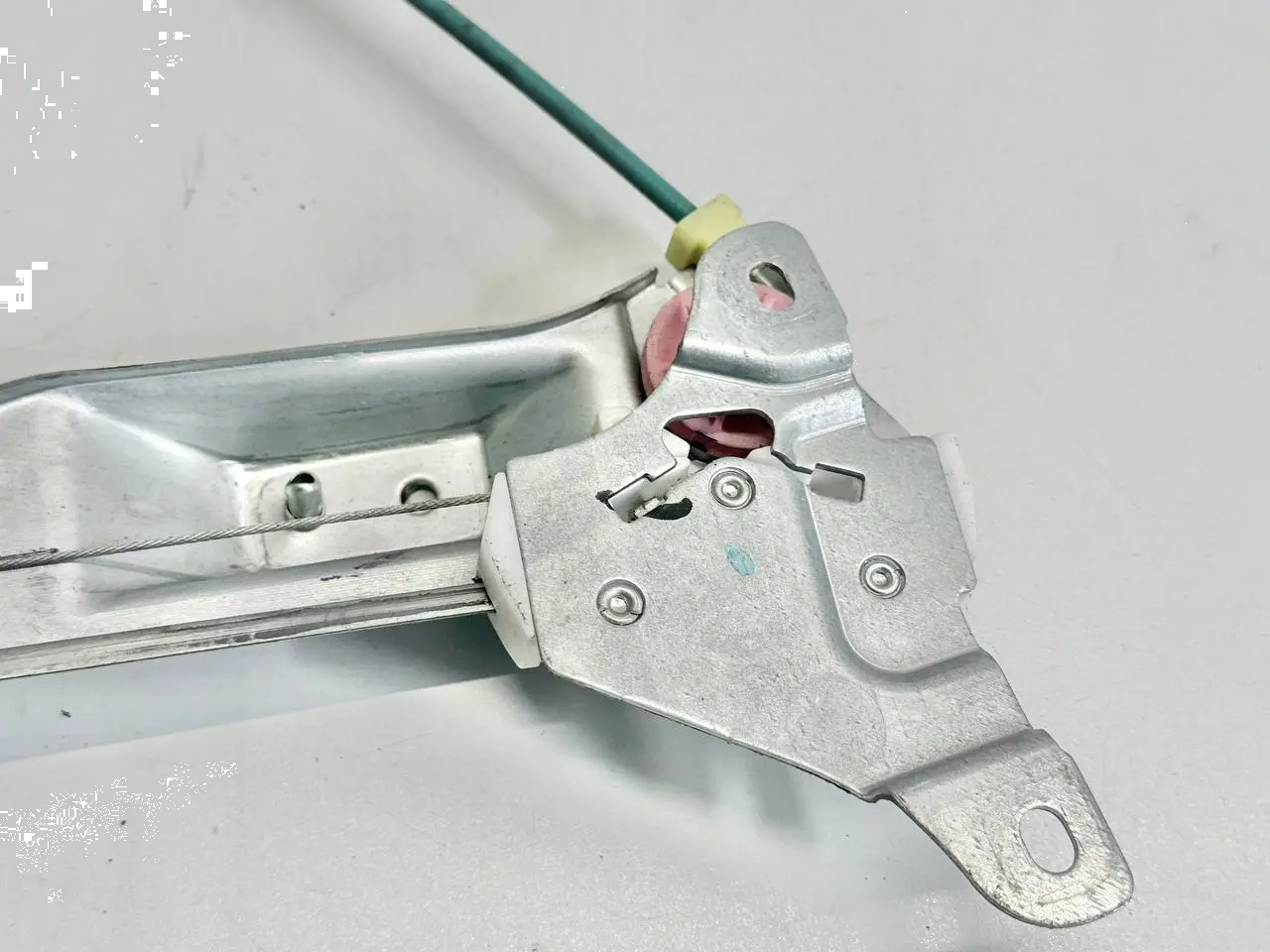 Elektrischer Fensterhebermotor vorne rechts Opel Corsa D 2009 72017003