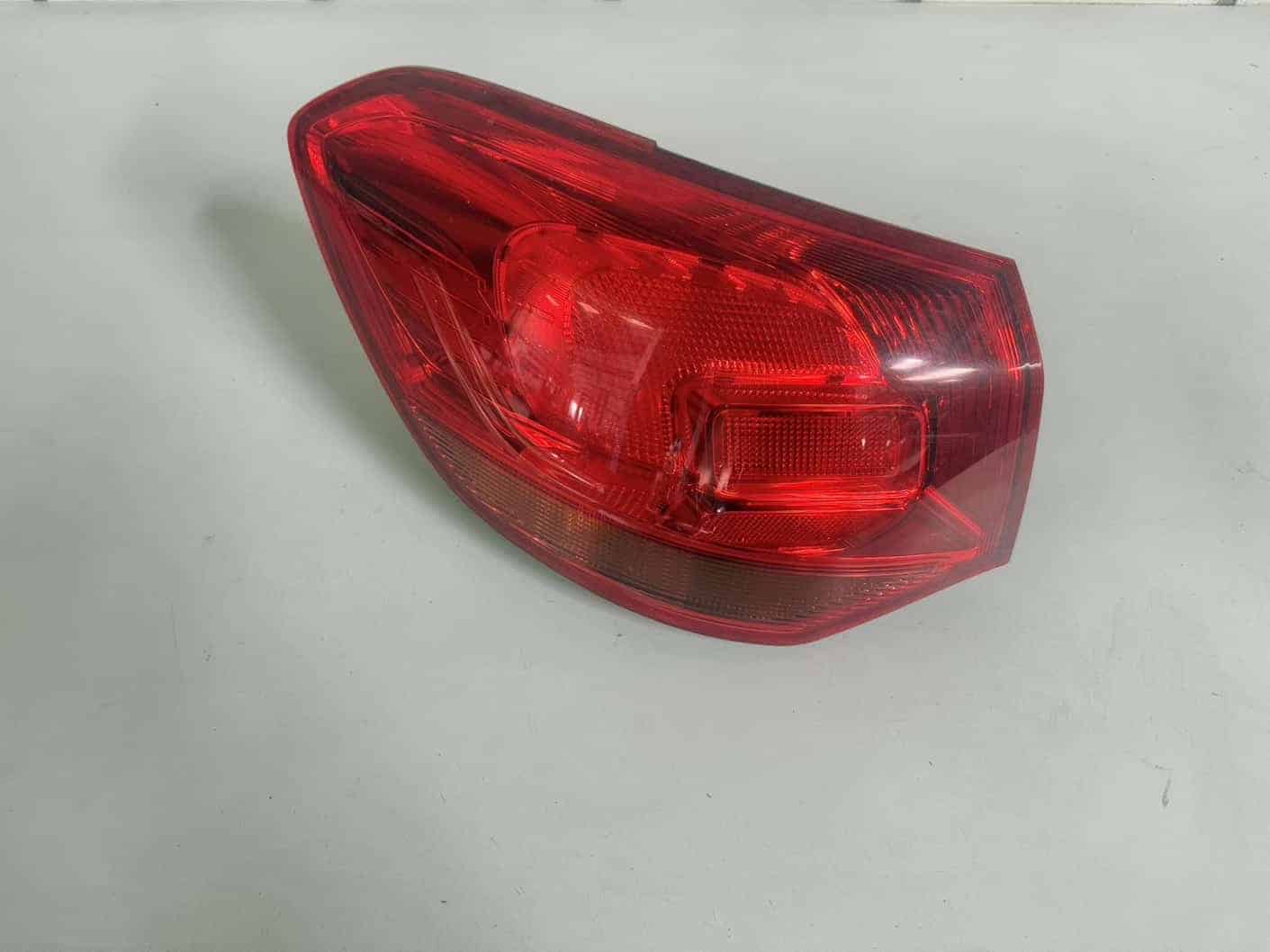 Heckleuchte aussen Links OPEL ASTRA-J 2011