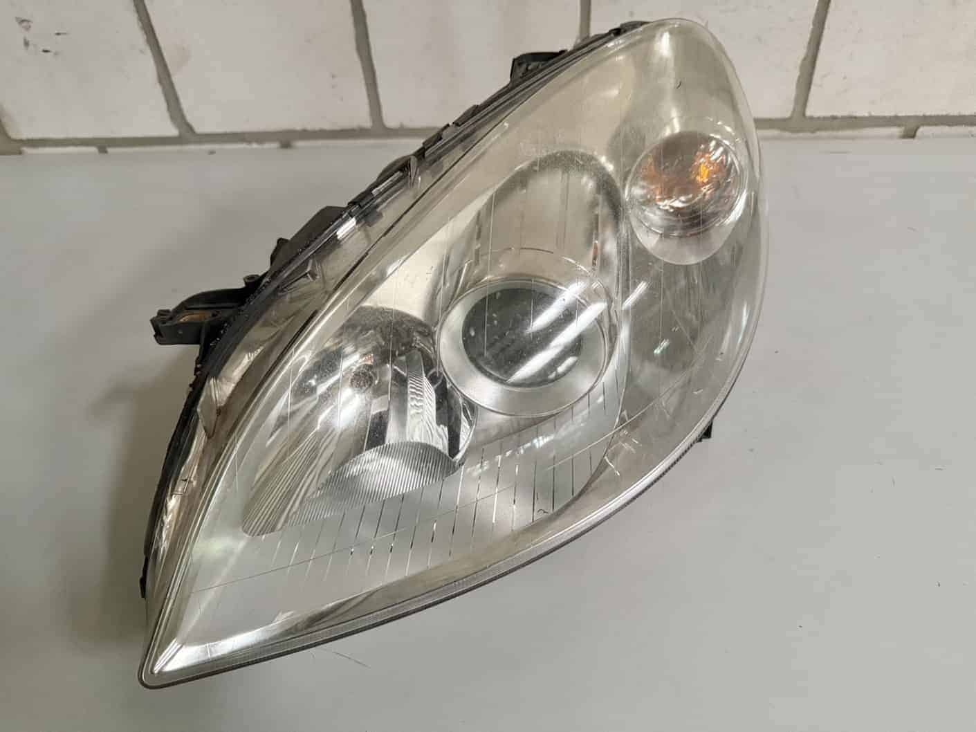 Hauptscheinwerfer links Mercedes Benz BKlasse W245 B 170 2005