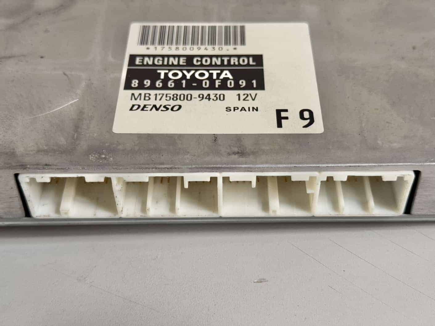 Motorsteuergerät ECU Denso TOYOTA Verso 2008